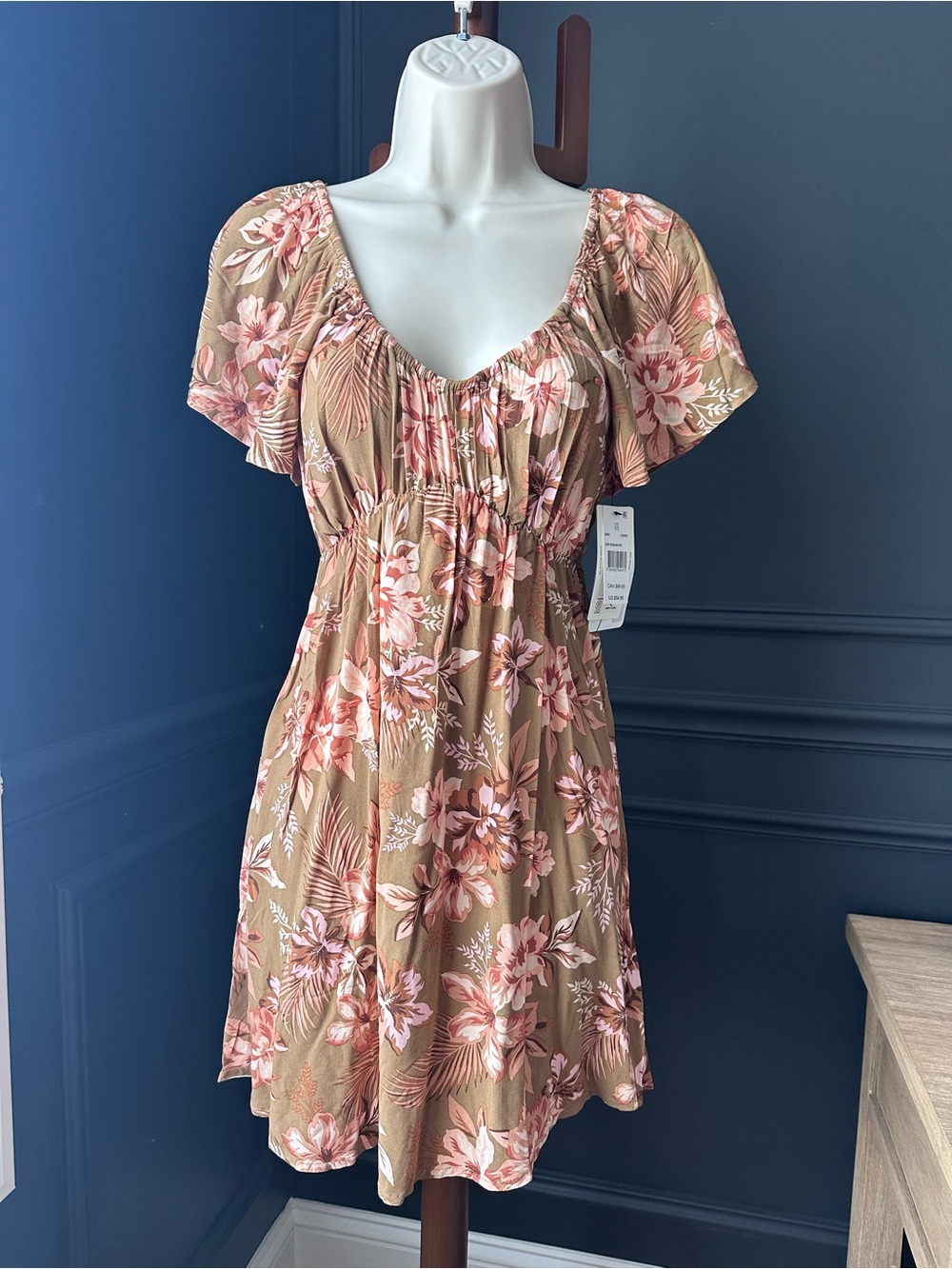 RIPCURL Floral Short Sleeve Lightweight Flowy Smocked Waist Mini Dress XS